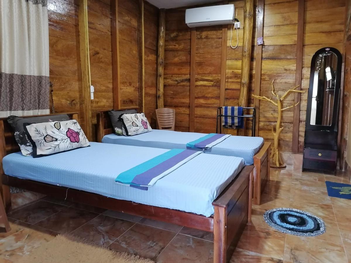 Sea View Resort Kallady Екстериор снимка